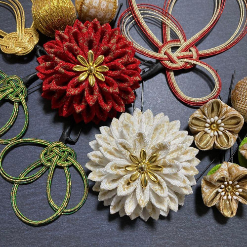 慶結華 ― 雅（S025）｜紅白×赤金水引 髪飾り つまみ細工 成人式 卒業式