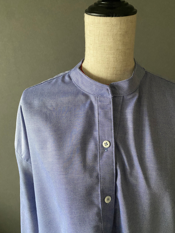 フランス綾織のプルオーバーシャツ　ゆったりM size ★2枚目の生地写真の色味が近いです　シンプルなかぶりシャツ 1枚目の画像