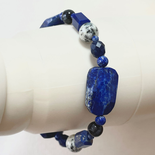 ラピスラズリ+K2アズライト＋ソーダライトのブレスレット lpl-b