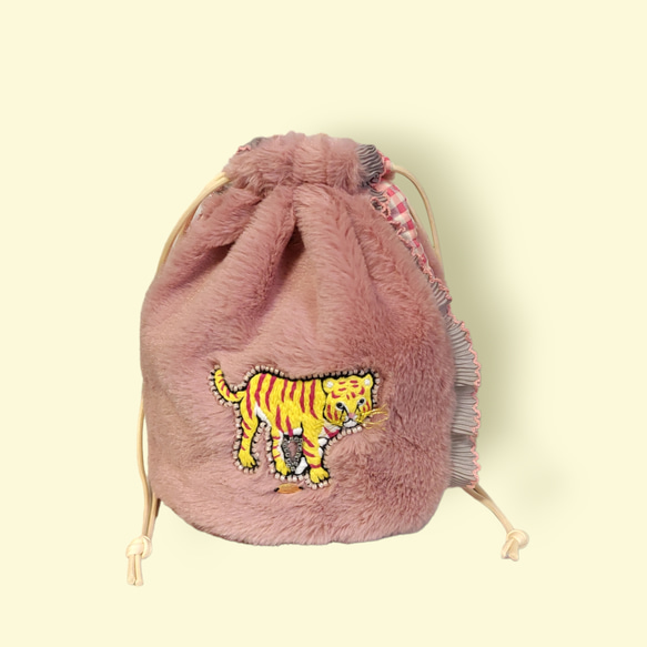 ○【送料無料】虎の刺繍ファー巾着バッグ 3枚目の画像