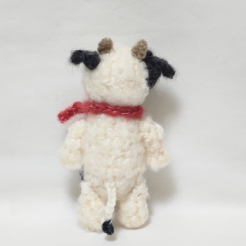 [♡muguetᵕ̈♡]あみぐるみ④ 牛さんの＊編みぐるみキーホルダー＊ あみぐるみ nakamo 通販