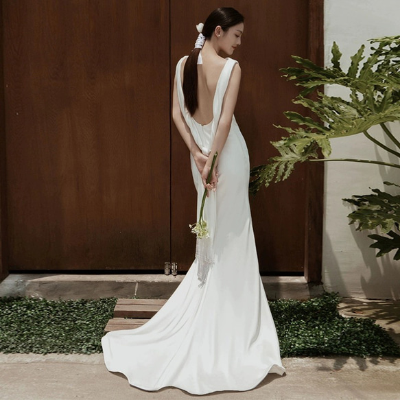 シンプル　リボン　サテン　ウエディングドレス　2次会 バスト ウエスト ヒップ