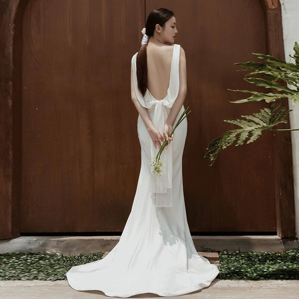 シンプル　リボン　サテン　ウエディングドレス　2次会 バスト ウエスト ヒップ