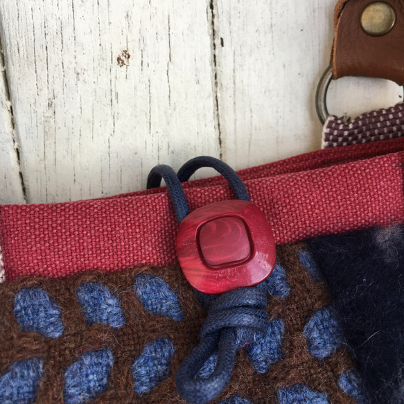 羊毛桶手提袋紅色和灰色馬海毛 2 第9張的照片