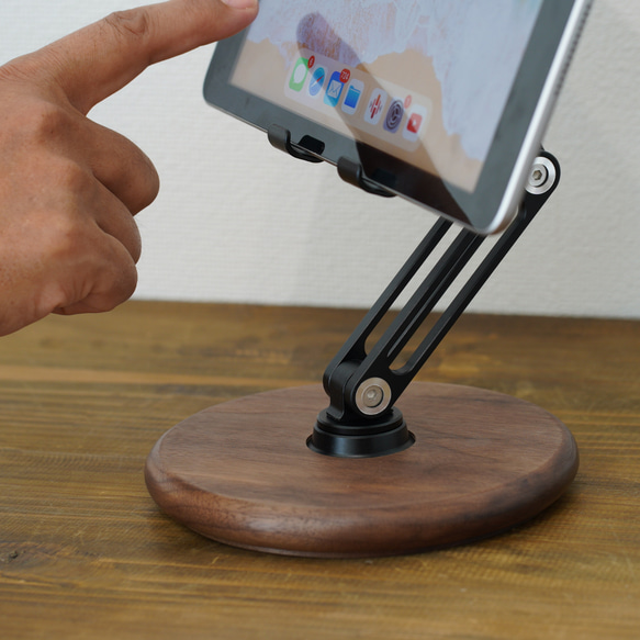 可動式 スマホスタンド 木製 無垢の木 ipadスタンド  木製 タブレットスタンド  ３つの軸 360度回転機能 20枚目の画像