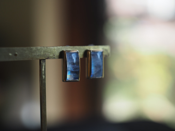 white labradorite brass pierce (kau) 9枚目の画像