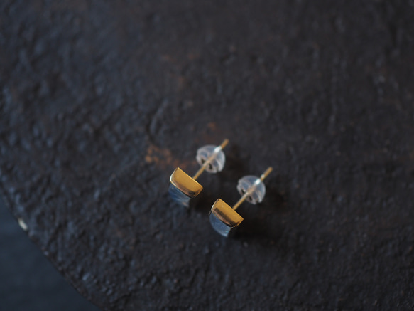 white labradorite brass pierce (tenkyuu) 11枚目の画像