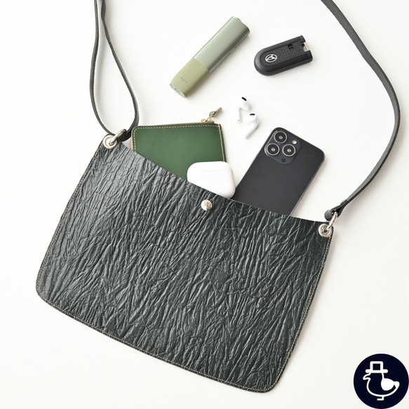 ヴィンテージ LOEWE ショルダーバッグ サコッシュ レザー パイソン柄 ヴィンテージ LOEWE ショルダーバッグ サコッシュ レザー