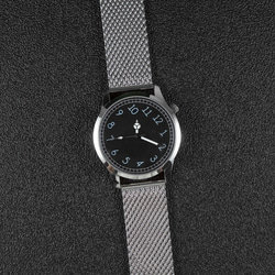 小心不要看錯時間手錶 藍色數字及米蘭錶帶 個性化手錶 全球免運 第5張的照片