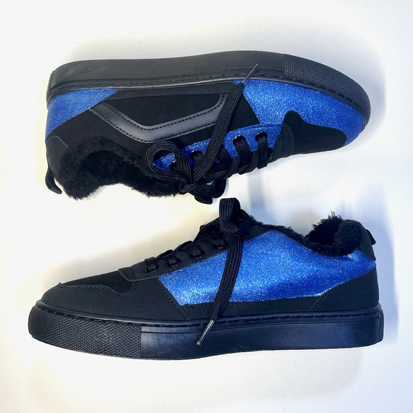 時尚不對稱雙色蟒蛇運動鞋（黑色 x 藍色亮片）22.5cm~25.0cm 第8張的照片