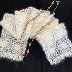 手編みミニストール　お花のモチーフ　細い糸で繊細なレース編み　キッドモヘヤ　ウール 2枚目の画像