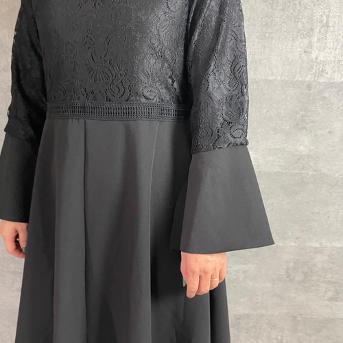 冠婚葬祭】華やかレース切り替え ブラックフォーマルワンピース 冠婚葬祭】華やかレース切り替え ブラックフォーマルワンピース