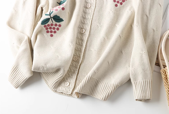 ぶどう刺繍セーター.ニットカーディガン　＜3色＞ 11枚目の画像