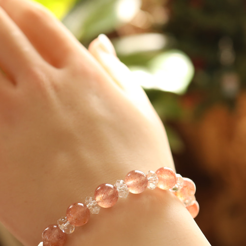 ☆美と希望を象徴する石☆オレンジエピドート・シスト：9ミリ＆水晶