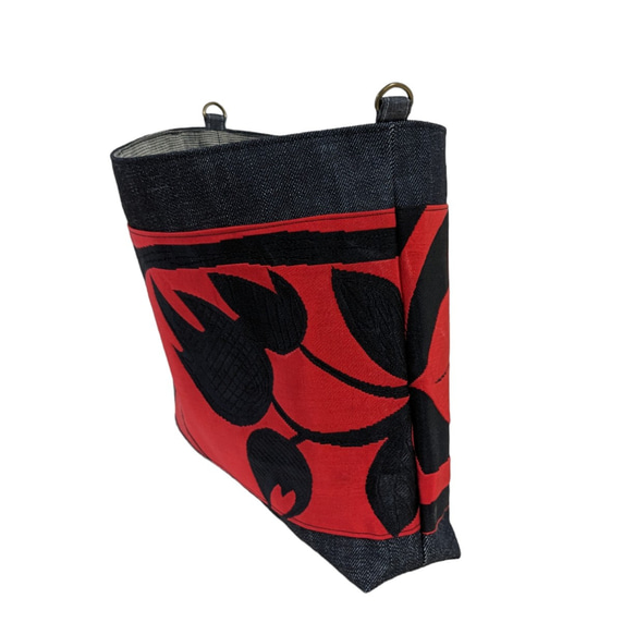 赤×黒の帯リメイクバッグ 4枚目の画像
