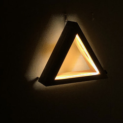 トライアングル　LEDライトウッドベース 3枚目の画像