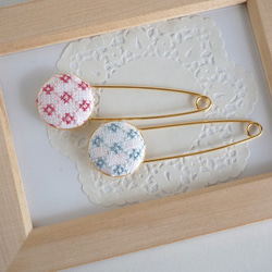 刺繍ストールピン「模様01（ブルー）」 5枚目の画像