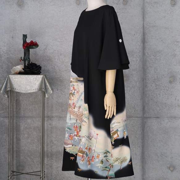 フリル袖の黒留チュニックワンピース/平安時代屏風　フリーサイズ　 着物リメイク　 kimono 2枚目の画像