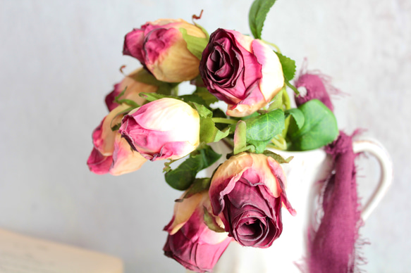 【花瓶付き】ドライフラワーのような造花setグラデーションローズの投げ入れアレンジ 11枚目の画像