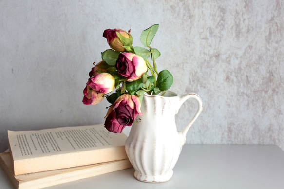 【花瓶付き】ドライフラワーのような造花setグラデーションローズの投げ入れアレンジ 2枚目の画像