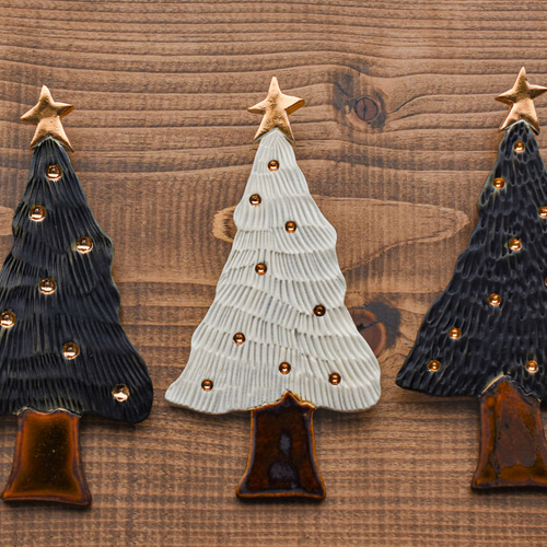 クリスマスツリー 壁掛け クロ POTTERY STUDIO K 陶器 クリスマスツリー 壁掛け クロ POTTERY STUDIO K 陶器