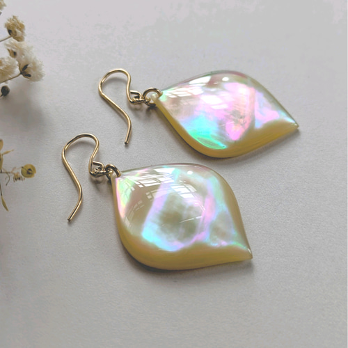 夜光貝 ❤ 虹色パールのリーフピアス ピアス（フック・チェーン） 夜光