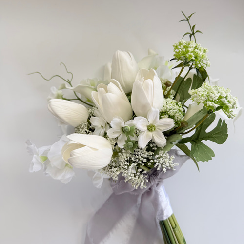 チューリップ♡白グリーンウェディングブーケ＆ブートニア【アーティ