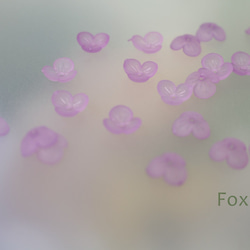 アクリルビーズパーツ 30個 3枚花びら 10mm マット 半透明 紫色 (BF310MPPEHHS) 5枚目の画像