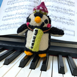 Rさま専用☆鍵盤ハーモニカのペンギンのぬいぐるみ 4枚目の画像