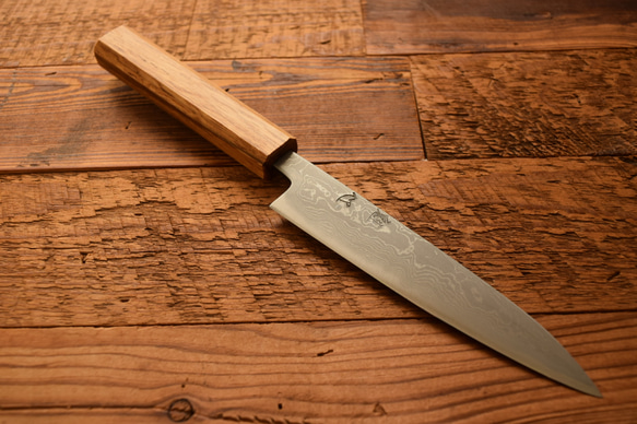 手造り鍛造 ダマスカス 多層鋼 ペティナイフ 135mm 包丁 樫八角柄 包丁