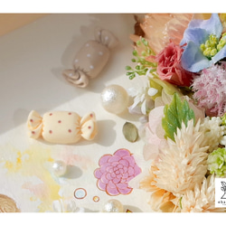 《ファミリーウェルカムボード・特別な日のお祝い》プリザーブドフラワー・ドライフラワーと水彩画の花ミクストメディアフレーム 9枚目の画像