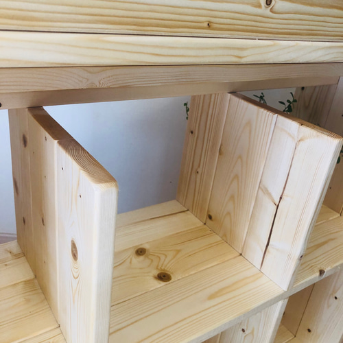 木の温かみがある絵本棚　無垢材　本棚　ブックシェルフ 木の温かみがある絵本棚 無垢材 ブックシェルフ 棚・シェルフ・ラック