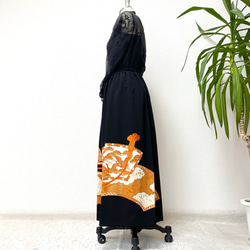 黒留袖着物リメイクウエストゴムロングスカート送料無料フリーサイズ1点物黒留袖着物リメイクロングスカートNO.1696 3枚目の画像
