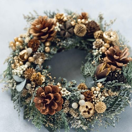 檜　ヒノキ　リース　クリスマスリース 雪降るヒノキのクリスマスリース 19cm(ゴールドブラウン) リース La