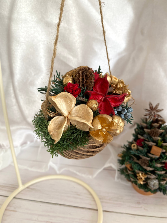 ハンギング可能なミフクラギのクリスマス飾り 1枚目の画像