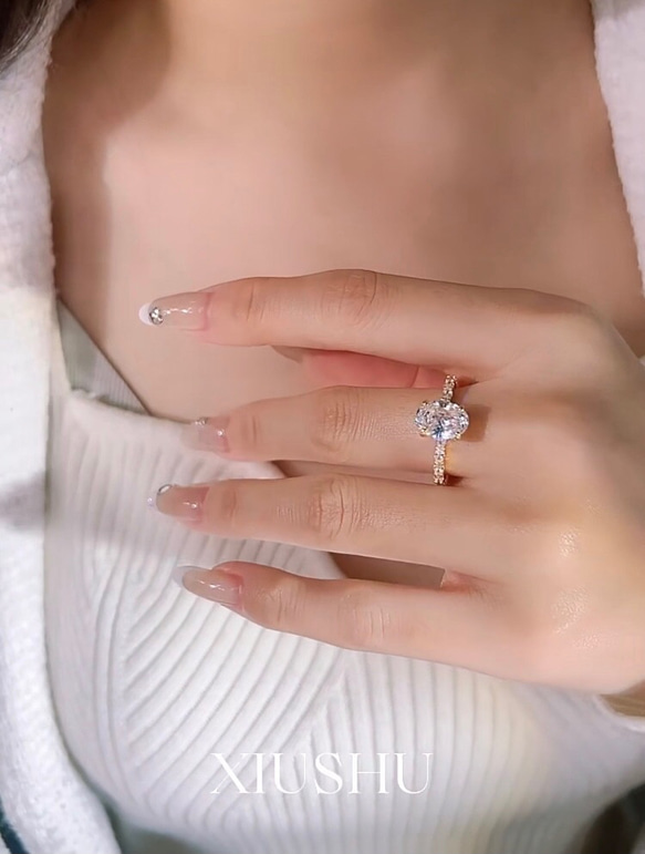 オーバル ゴールド 高炭素ダイヤモンド キラキラ ゴージャス ラグジュアリー白 ホワイト 指輪 リング シンプル 7枚目の画像