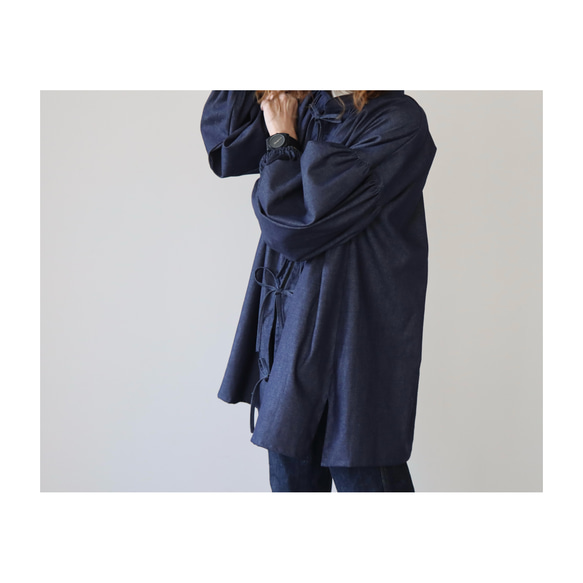 岡山県倉敷児島デニムで魅せる、ボリューム袖リボンチュニックブラウス／デザインデニムブラウス／インディゴ 