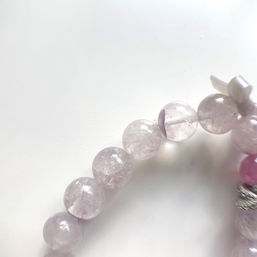 9-49】2024年 辰年ブレスレット 優しいラベンダーカラーと魅惑の赤い