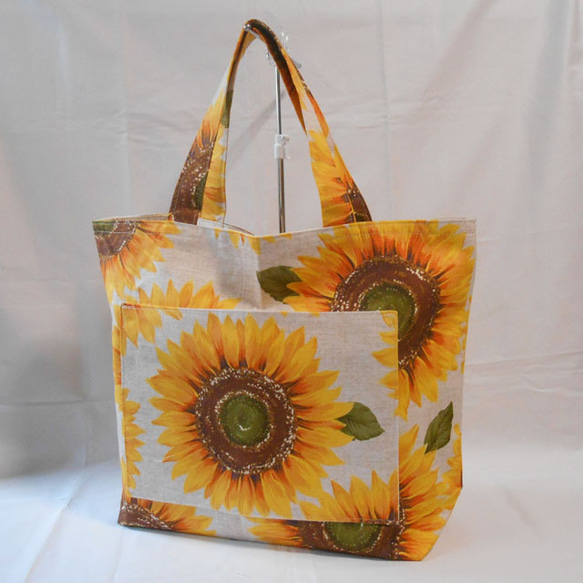 大きなひまわり柄トートバッグ トートバッグ 小物屋 ちか 通販｜Creema  