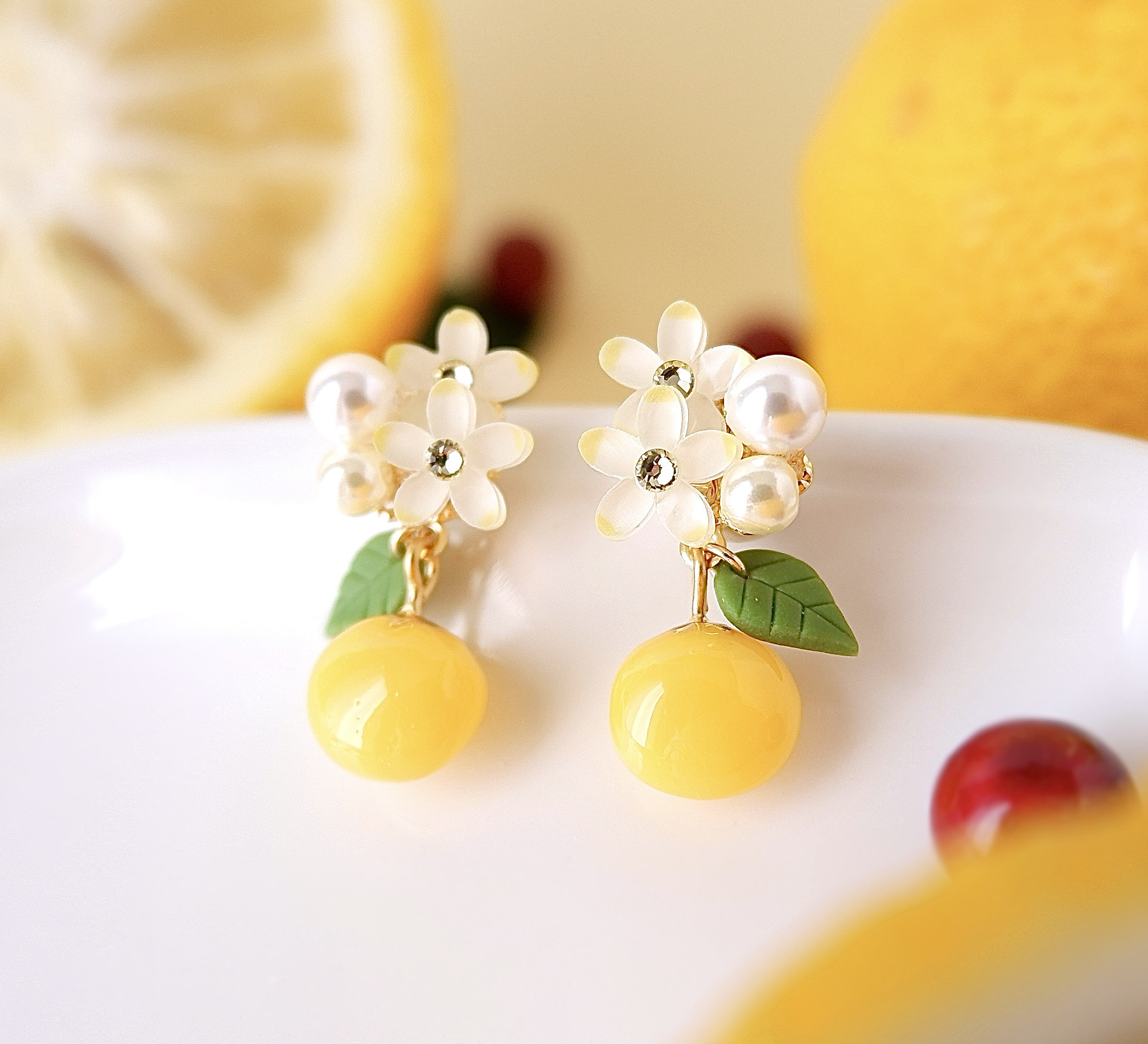 ちっちゃな柚子のイヤリング、ピアス・受注制作〈ゆず、イエロー、ミニチュア〉