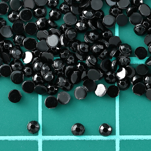 ラインストーン 黒 1.5mm ss3 9000粒 丸 ネイル 3D デコ レジン