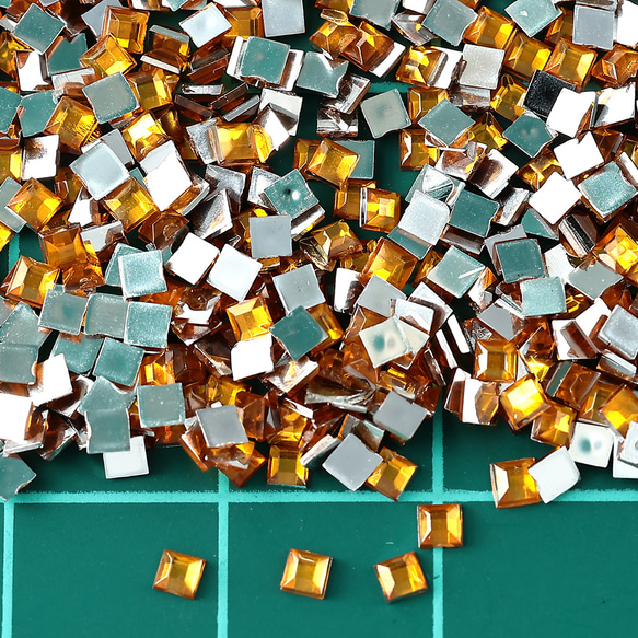 ラインストーン 2ｍｍ イエロー 正方形 9000粒 スクエア ネイル レジン デコ ハンドメイド パーツ BD3500 5枚目の画像