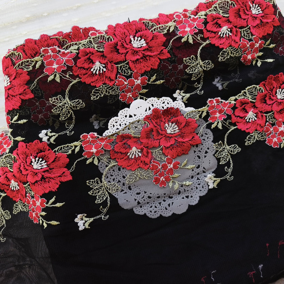 1m 花柄 刺繍 チュールレース　ハンドメイド　生地　手芸　素材　はぎれ　 3枚目の画像