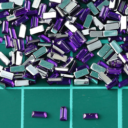 ラインストーン 紫 長方形 2.5ｍｍ 9000粒 プラ製 ネイル レジン デコ ハンドメイド パーツ BD3525 5枚目の画像