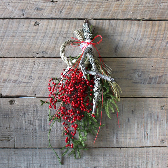 お正月飾り 南天と苔梅のスワッグ しめ縄・しめ飾り 花香枯高 kakacoco