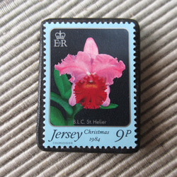 ジャージー島　クリスマス切手ブローチ 9212 1枚目の画像