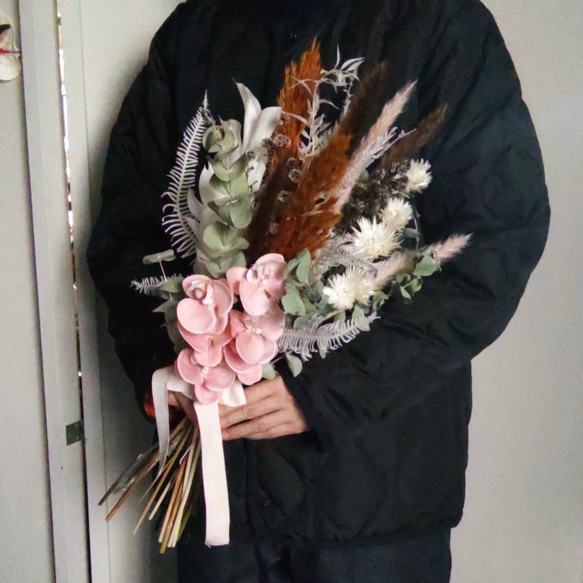 胡蝶蘭のドライフラワーブーケ　ウェディングブーケ 結婚式ブーケ ドライフラワー ブーケ 前撮り 7枚目の画像