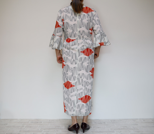 KIMONO Wrapped Dress'n Coat -着物を使った2Wayドレスコート　1点ものです！ 7枚目の画像