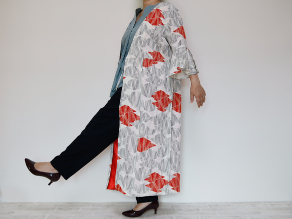 KIMONO Wrapped Dress&#39;n Coat - 獨一無二的 2 向禮服外套，由和服製成！ 第2張的照片