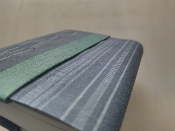 文庫本セパレート式ブックカバー（絹・紬）hb107 4枚目の画像